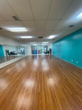 7101-7225 W Oakland Park Blvd, Lauderhill, FL à louer Photo intérieure– Image 2 sur 6