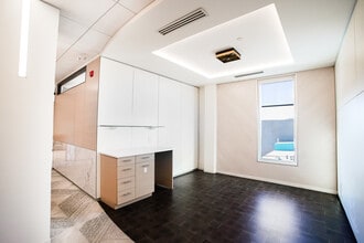 3916 Macleod Trl SE, Calgary, AB à louer Photo intérieure– Image 2 sur 13