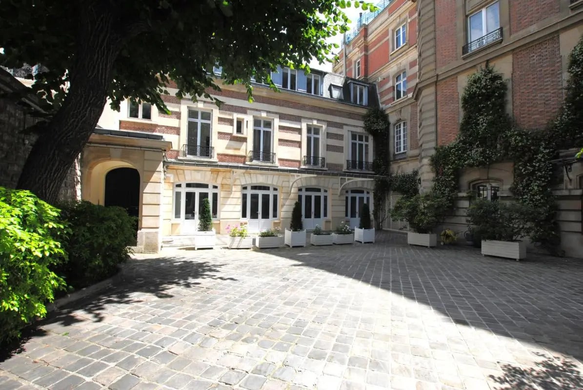 Boulevard De La Tour-Maubourg, Paris à louer Photo de l’immeuble– Image 1 sur 7