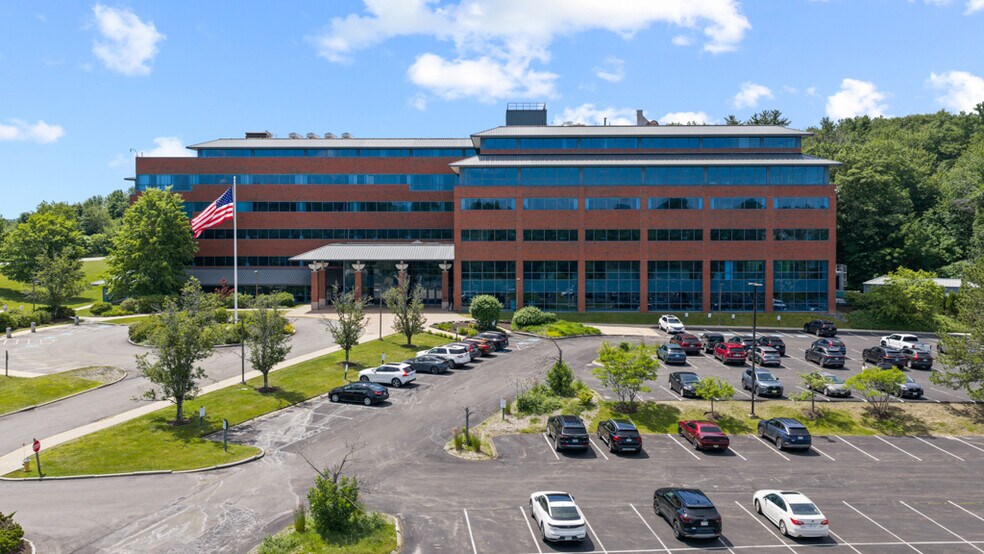 2 Gannett Dr, South Portland, ME à louer - Photo de l’immeuble – Image 1 sur 30