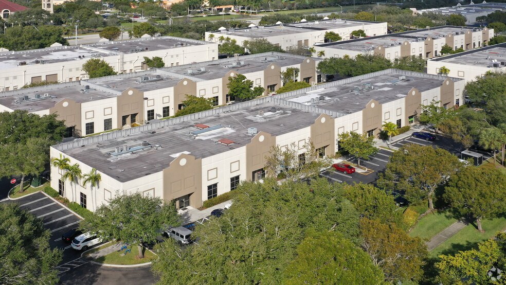 12233 SW 55th St, Cooper City, FL à louer - Photo principale – Image 1 sur 10