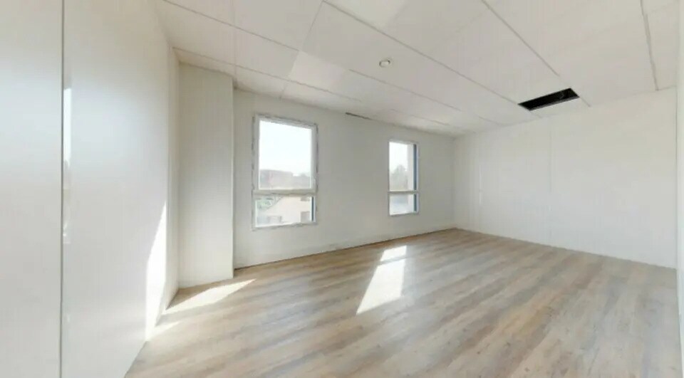 Bureau dans Dardilly à vendre - Photo intérieure – Image 2 sur 15