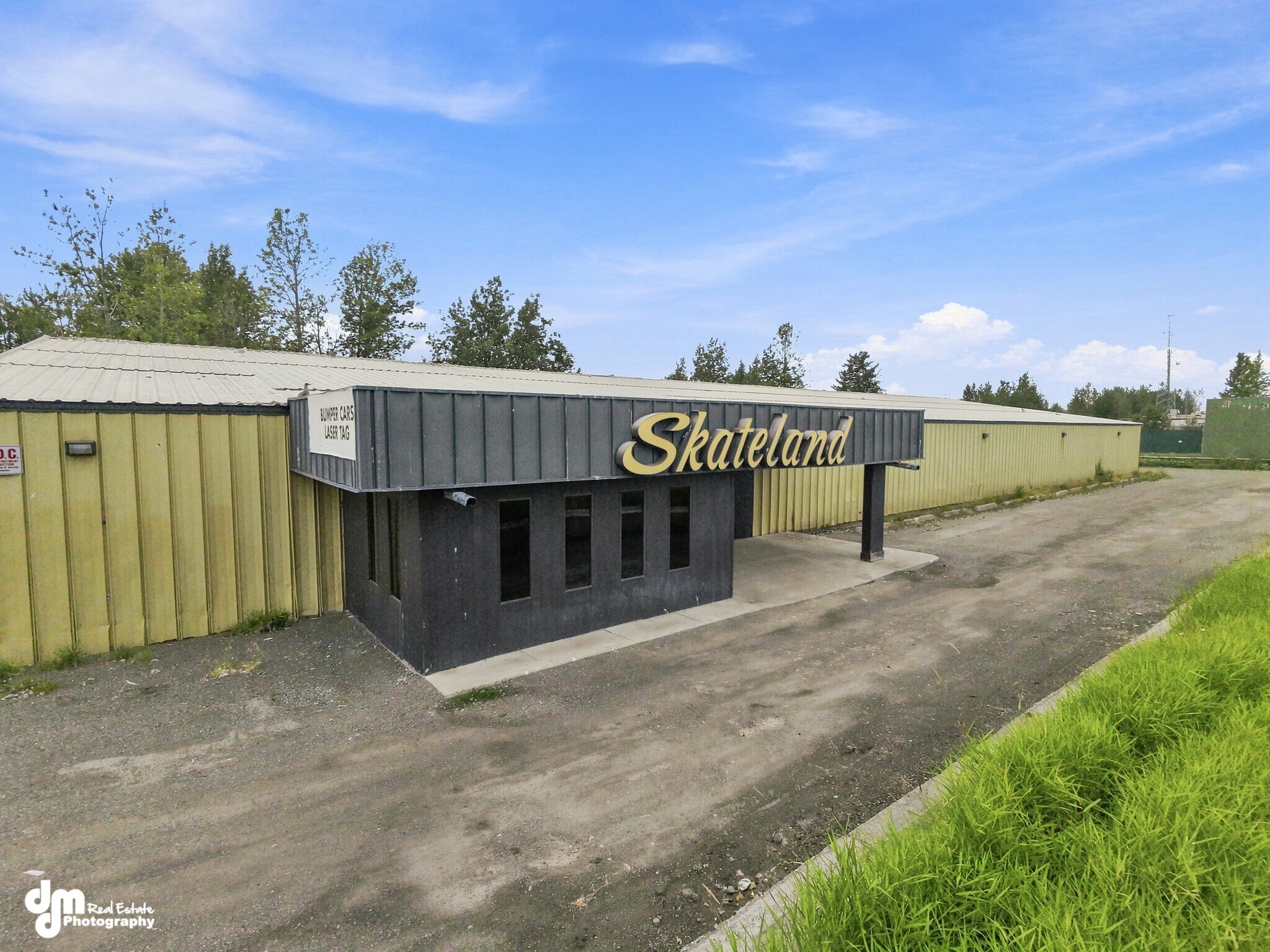 8100 Homer Dr, Anchorage, AK à vendre Photo de l’immeuble– Image 1 sur 42