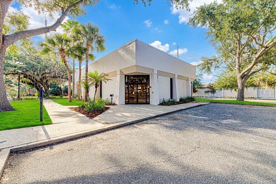 2803 S Bay St, Eustis, FL à vendre - Photo de l’immeuble – Image 2 sur 34