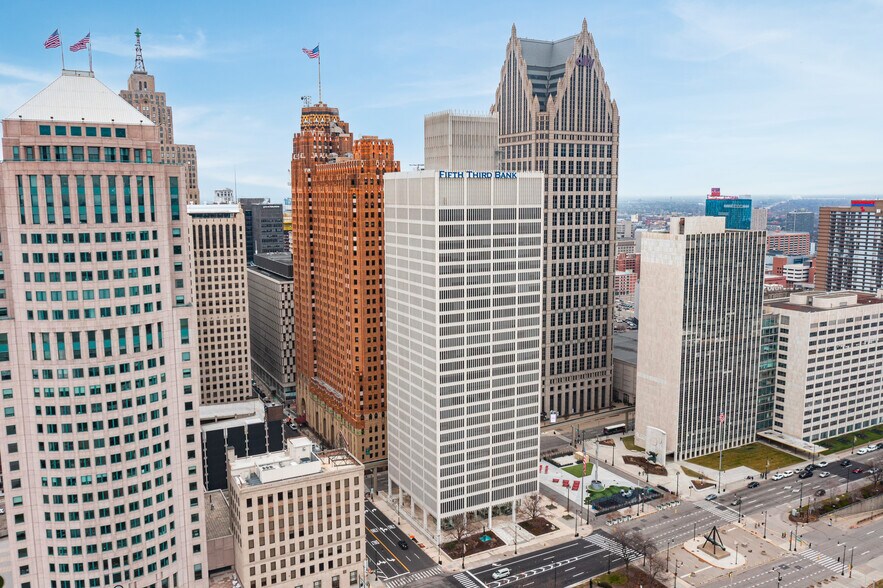1 Woodward Ave, Detroit, MI à louer - Photo de l’immeuble – Image 3 sur 12