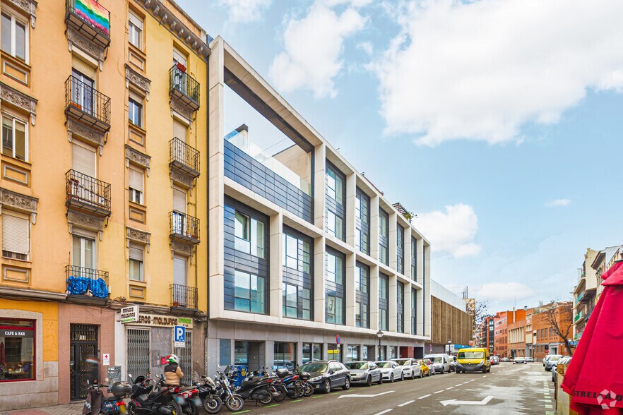 Calle Sebastián Elcano, 32, Madrid, Madrid à louer - Photo de l’immeuble – Image 3 sur 3