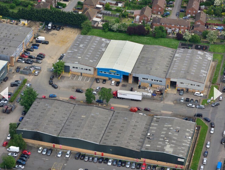 Cradock Rd, Luton à louer - Photo de l’immeuble – Image 2 sur 4