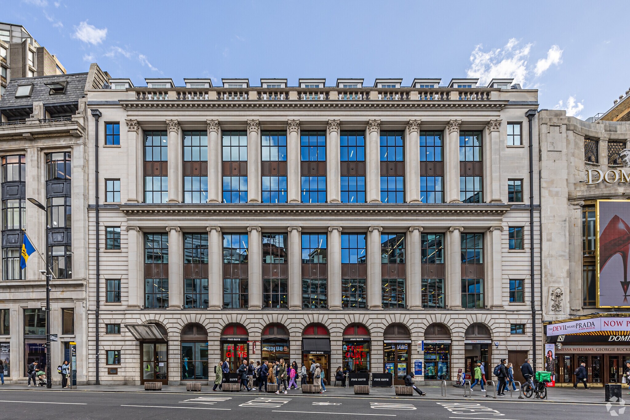 265-267 Tottenham Court Rd, Londres à louer Photo de l’immeuble– Image 1 sur 10