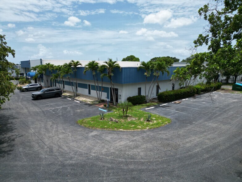 3750 Prospect Ave, Riviera Beach, FL à louer - Aérien – Image 2 sur 17