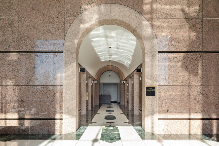 18W140 Butterfield Rd, Oakbrook Terrace, IL à louer - Photo de l’immeuble – Image 3 sur 9