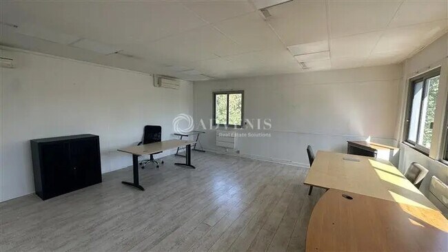 Plus de détails pour Bureau à louer