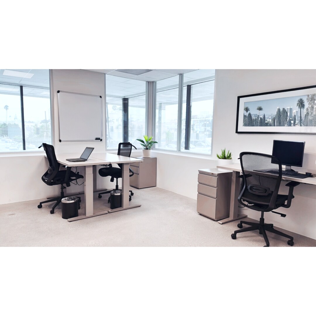 1180 S Beverly Dr, Los Angeles, CA à louer Photo principale– Image 1 sur 14