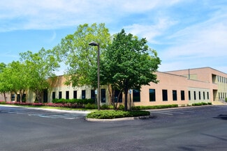 Plus de détails pour 135 Engineers Rd, Hauppauge, NY - Bureau, Bureau/Médical à louer