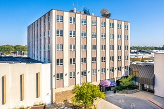 Plus de détails pour 3850 Merle Hay Rd, Des Moines, IA - Bureau à vendre