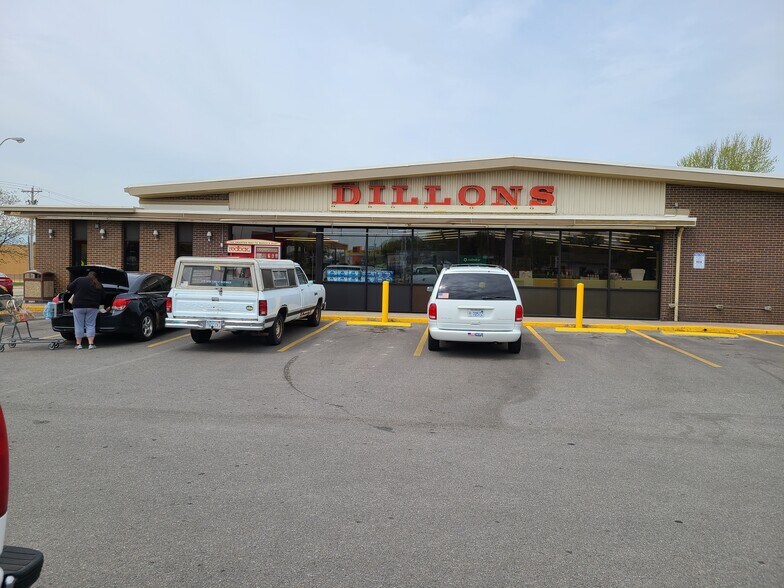 1203 N 2nd Ave, Mulvane, KS à vendre - Photo de l’immeuble – Image 2 sur 2