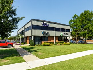 Plus de détails pour 708 24th Ave NW, Norman, OK - Bureau à vendre