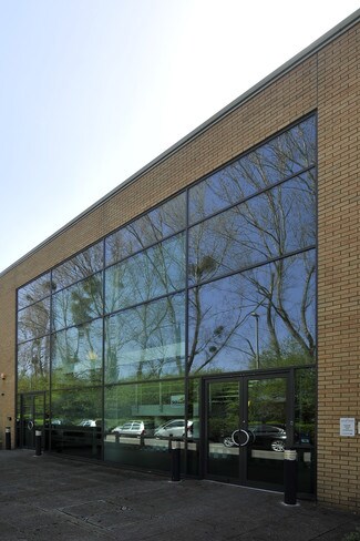 Plus de détails pour Lysons Park, Aldershot - Bureau à louer