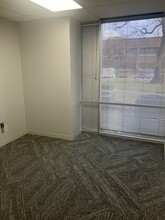 4001 Airport Fwy, Bedford, TX à louer Photo intérieure– Image 2 sur 5