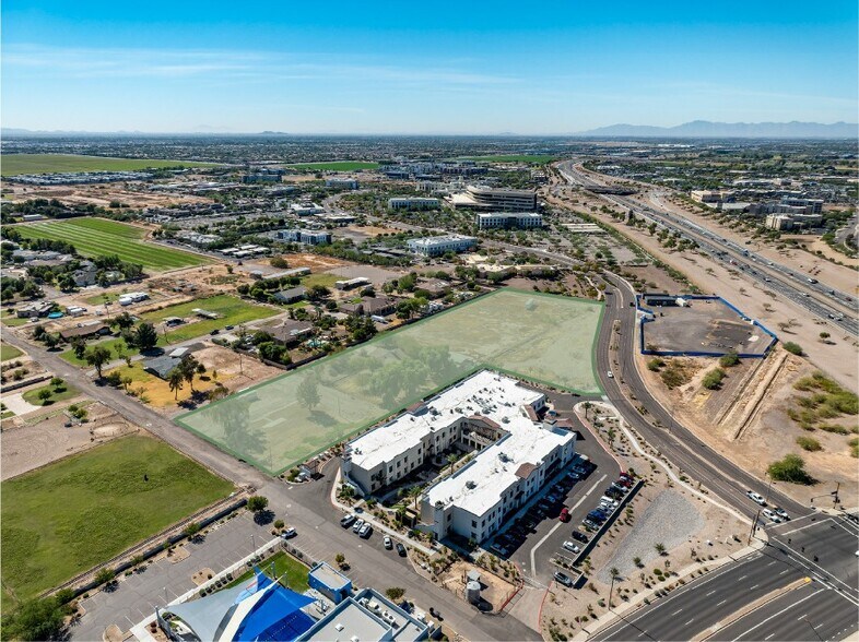 3275 South Mercy Road, Gilbert, AZ à louer - Photo de l’immeuble – Image 3 sur 5