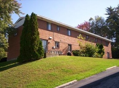 4908 Northcutt Pl, Dayton, OH à vendre - Photo de l’immeuble – Image 2 sur 14
