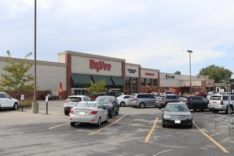 3800 Lincoln Way, Ames, IA à louer Photo de l’immeuble– Image 2 sur 2