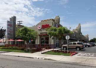 Plus de détails pour 15909-15925 Bellflower Blvd, Bellflower, CA - Local commercial à louer