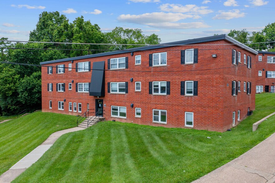 5501 Glengate Ln, Cincinnati, OH à vendre - Photo de l’immeuble – Image 3 sur 40