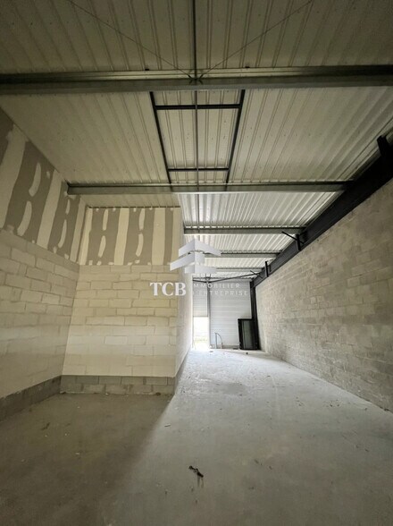 Local commercial dans Vair-sur-Loire à louer - Photo de l’immeuble – Image 2 sur 2