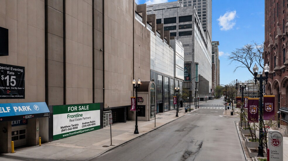 110 E Pearson St, Chicago, IL à vendre - Photo de l’immeuble – Image 2 sur 13