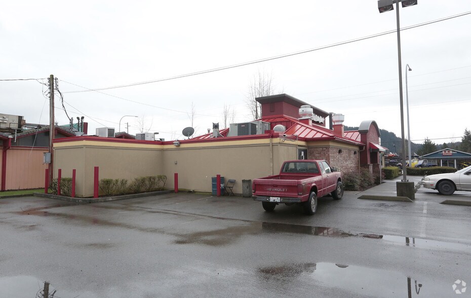 421 Roosevelt Ave, Enumclaw, WA à vendre - Photo de l’immeuble – Image 2 sur 3