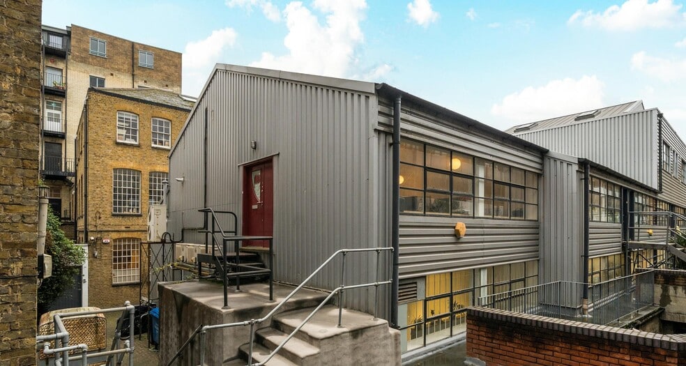 38 Kingsland Rd, Londres à vendre - Photo de l’immeuble – Image 2 sur 8
