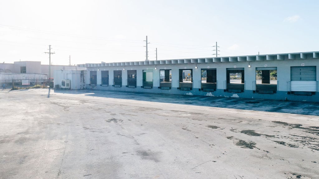 11700 NW 36th Ave, Miami, FL à louer Photo intérieure– Image 1 sur 12