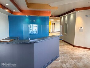 400-444 E State Pky, Schaumburg, IL à louer Photo intérieure– Image 1 sur 10