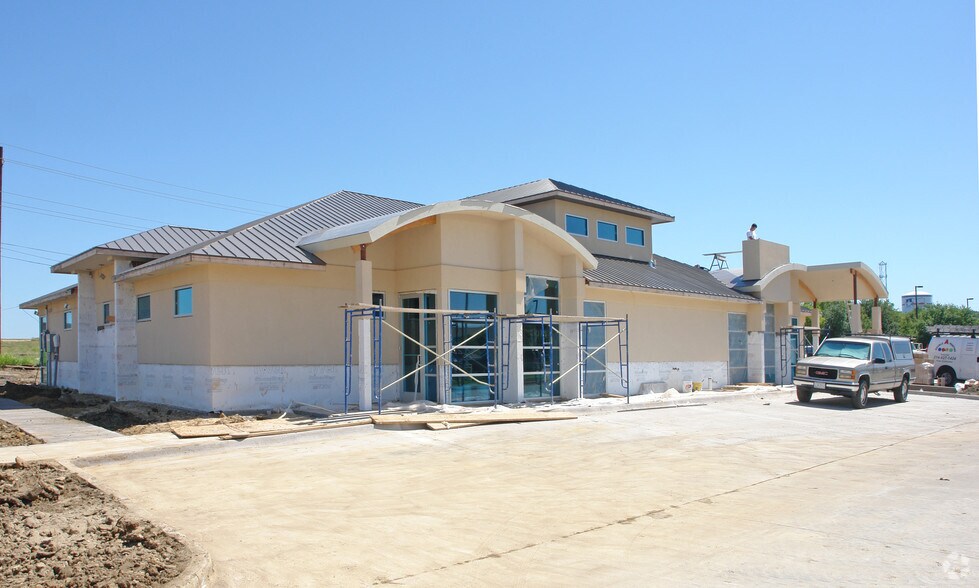 2601 Scripture St, Denton, TX à louer - Photo de l’immeuble – Image 2 sur 23