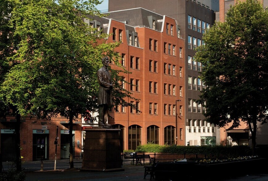 12-18 Queen St, Manchester à louer - Photo de l’immeuble – Image 1 sur 9