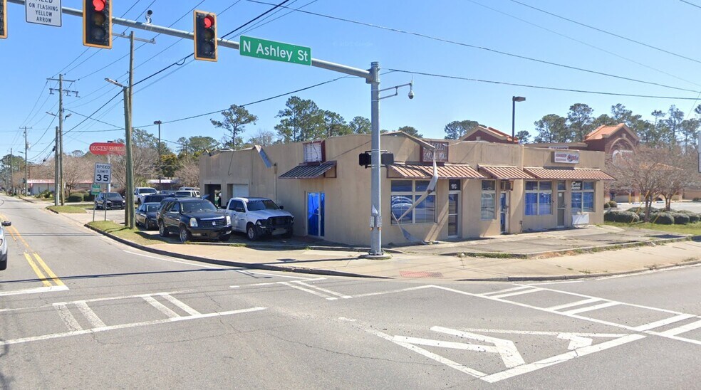 1909-1913 N Ashley St, Valdosta, GA à vendre - Photo de l’immeuble – Image 1 sur 14