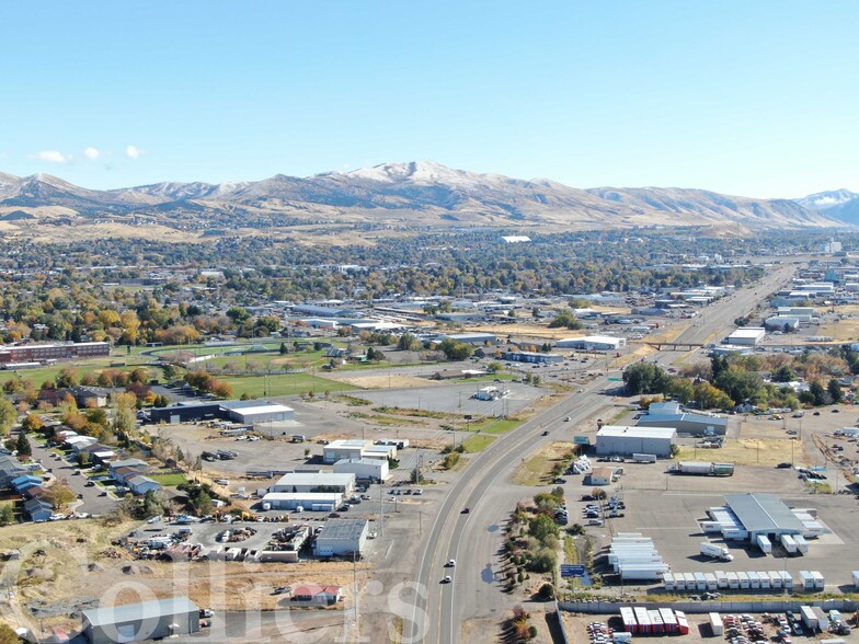 3633 US-30, Pocatello, ID à louer - Photo de l’immeuble – Image 2 sur 18