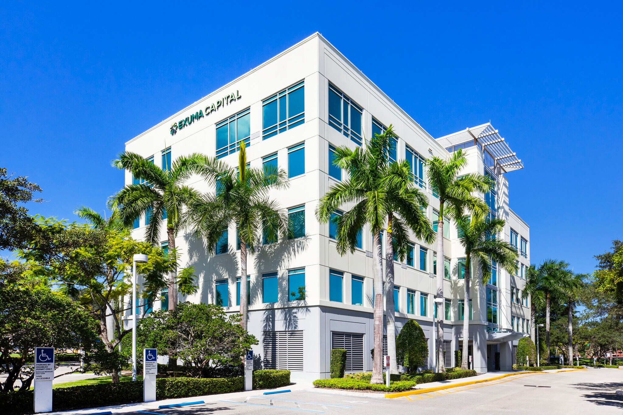 1250 S Pine Island Rd, Plantation, FL à louer Photo de l’immeuble– Image 1 sur 16