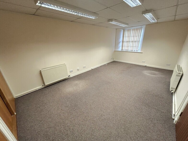 18 Castle St, Dumfries à louer - Photo de l’immeuble – Image 2 sur 6