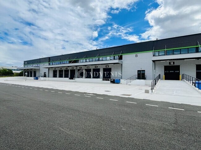 Plus de détails pour Industriel/Logistique à louer