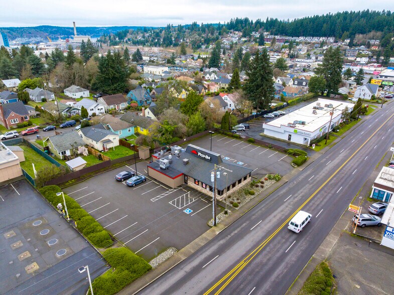 2119 6th St, Bremerton, WA à vendre - Photo de l’immeuble – Image 2 sur 3