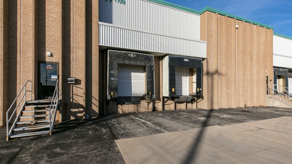 1301-1401 Mark St, Elk Grove Village, IL à louer - Photo de l’immeuble – Image 2 sur 2