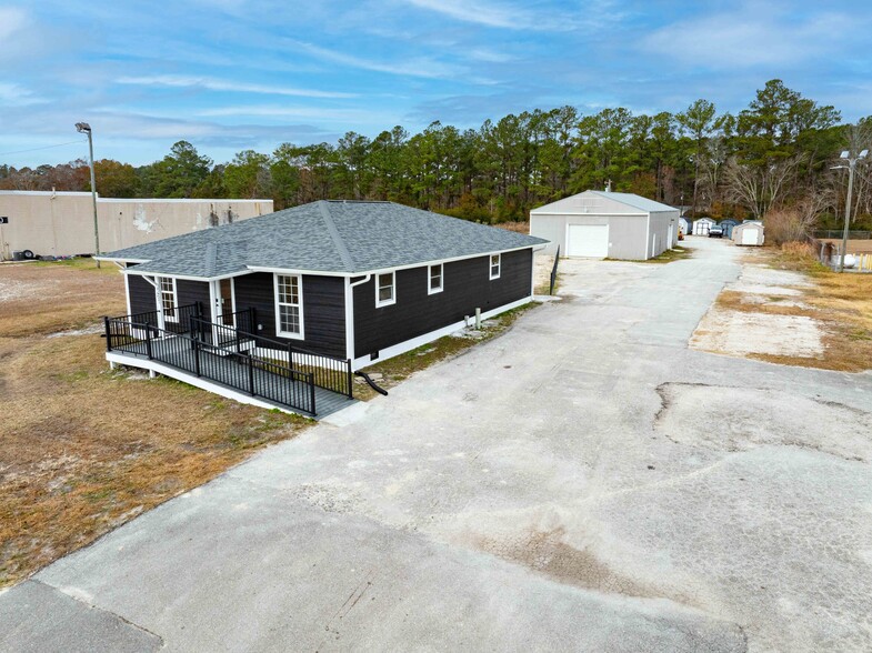 3261 New Bern Hwy, Jacksonville, NC à louer - Photo de l’immeuble – Image 1 sur 79