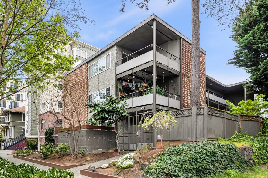 1818 Harvard Ave, Seattle, WA à vendre - Photo de l’immeuble – Image 1 sur 9