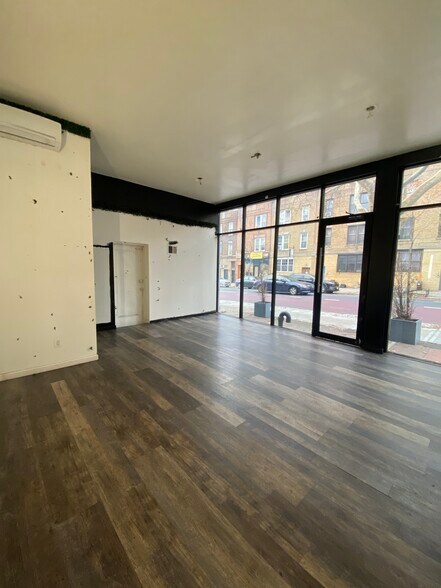 1154 Union St, Brooklyn, NY à louer - Photo intérieure – Image 2 sur 10