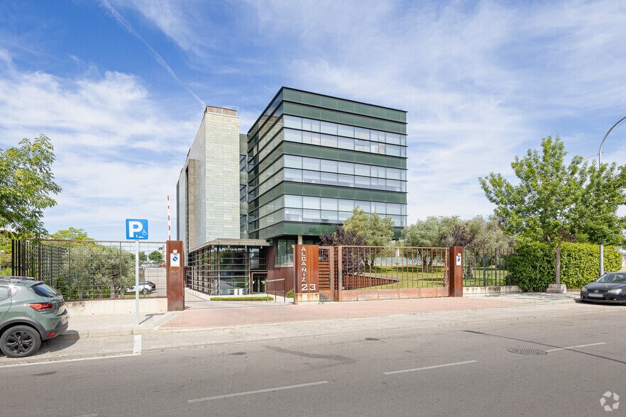 Calle de Alcañiz, 23, Madrid, Madrid à louer - Photo de l’immeuble – Image 2 sur 5