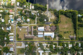 Plus de détails pour 101 S Prospect St, Crescent City, FL - Local d’activités à vendre