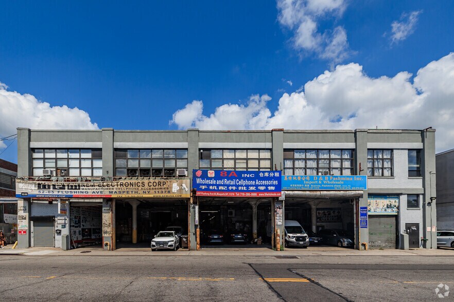 52-07 Flushing Ave, Maspeth, NY à louer - Photo de l’immeuble – Image 2 sur 4
