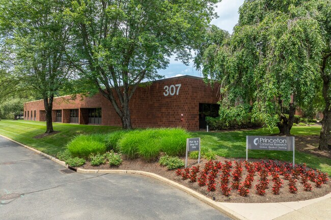 Plus de détails pour 307 College Rd E, Princeton, NJ - Bureau à louer