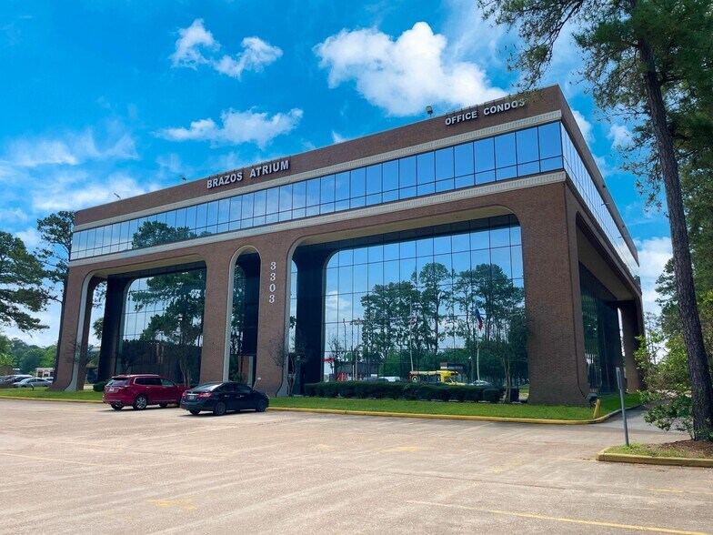 3303 W FM-1960, Houston, TX à louer - Photo de l’immeuble – Image 2 sur 15